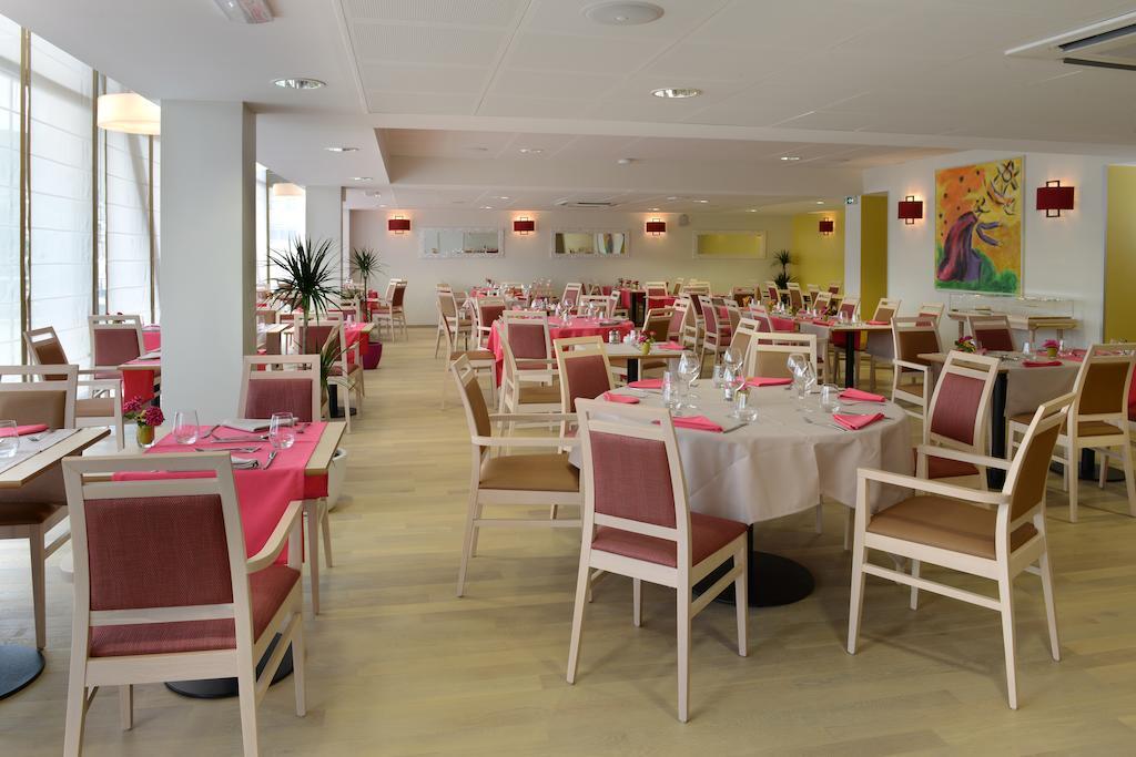 Domitys Le Jardin Des Trois Rois Aparthotel Romorantin-Lanthenay ภายนอก รูปภาพ